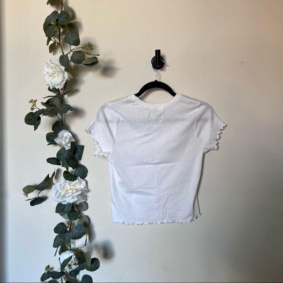 🤍 Marshalls Lettuce Edge Crop Top - Picture 7 of 7